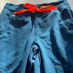 Deep Reef Figs Zamora Jogger XS